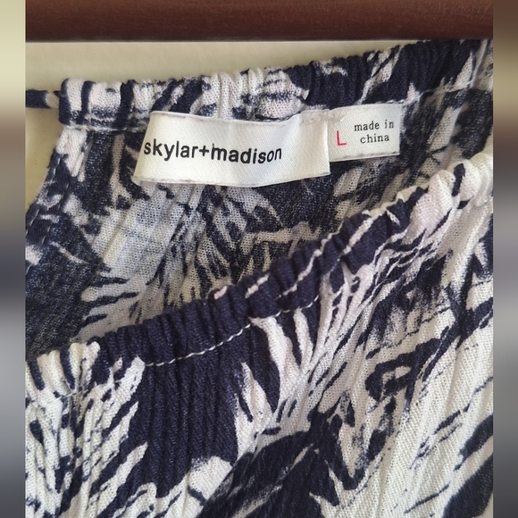 Skylar + Madison Navy White Tropical Print Mini Dress - Size Large - Picture 6 of 7